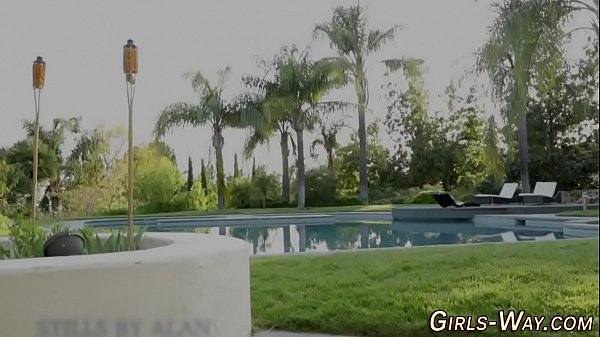 Busty lezzie eats pussy
