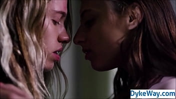 real lesbians kiss and lick